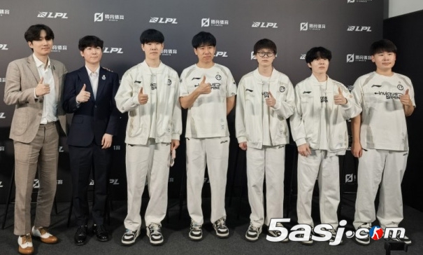 TheShy傷害王秘籍曝光！iG橫掃AL賽后群訪：GALA五殺蕓阿娜成版本答案