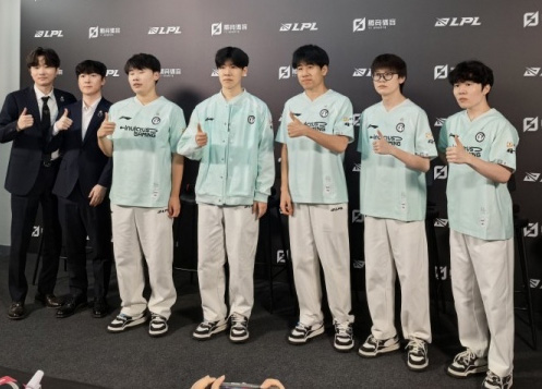 iG逆風翻盤2-1力克WBG！TheShy自曝'明知被針對卻松懈'