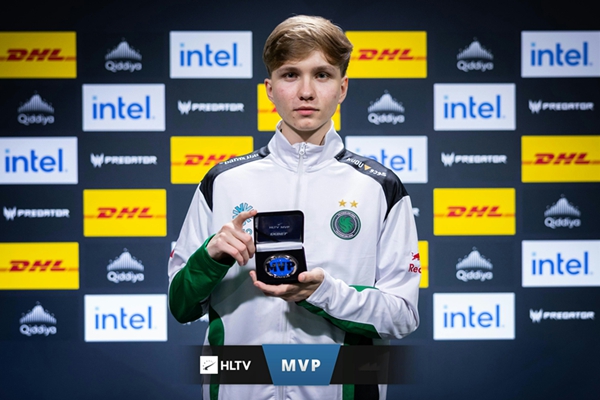 m0NESY狂攬EPL S22 MVP！1.96 rating炸裂表現(xiàn)創(chuàng)紀(jì)錄，F(xiàn)a