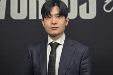 T1教練Tom賽后坦言：僅發(fā)揮50%實(shí)力！Faker穩(wěn)定如常，iG上單韋魯斯成新課題