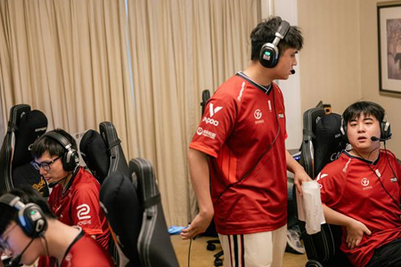 CS亞洲邀請(qǐng)賽2025：TYLOO 0-2不敵FNC，加時(shí)激戰(zhàn)惜敗！Jambo五殺封神