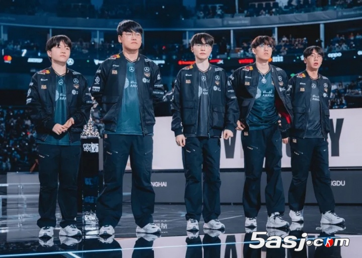 傳奇加冕！T1力克KT斬獲S15冠軍，成就史無前例全球總決賽六冠王偉業(yè)