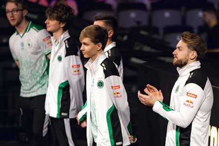 Falcons主席怒斥變陣謠言！239萬粉絲關注的CS2豪門為何死守爛陣？