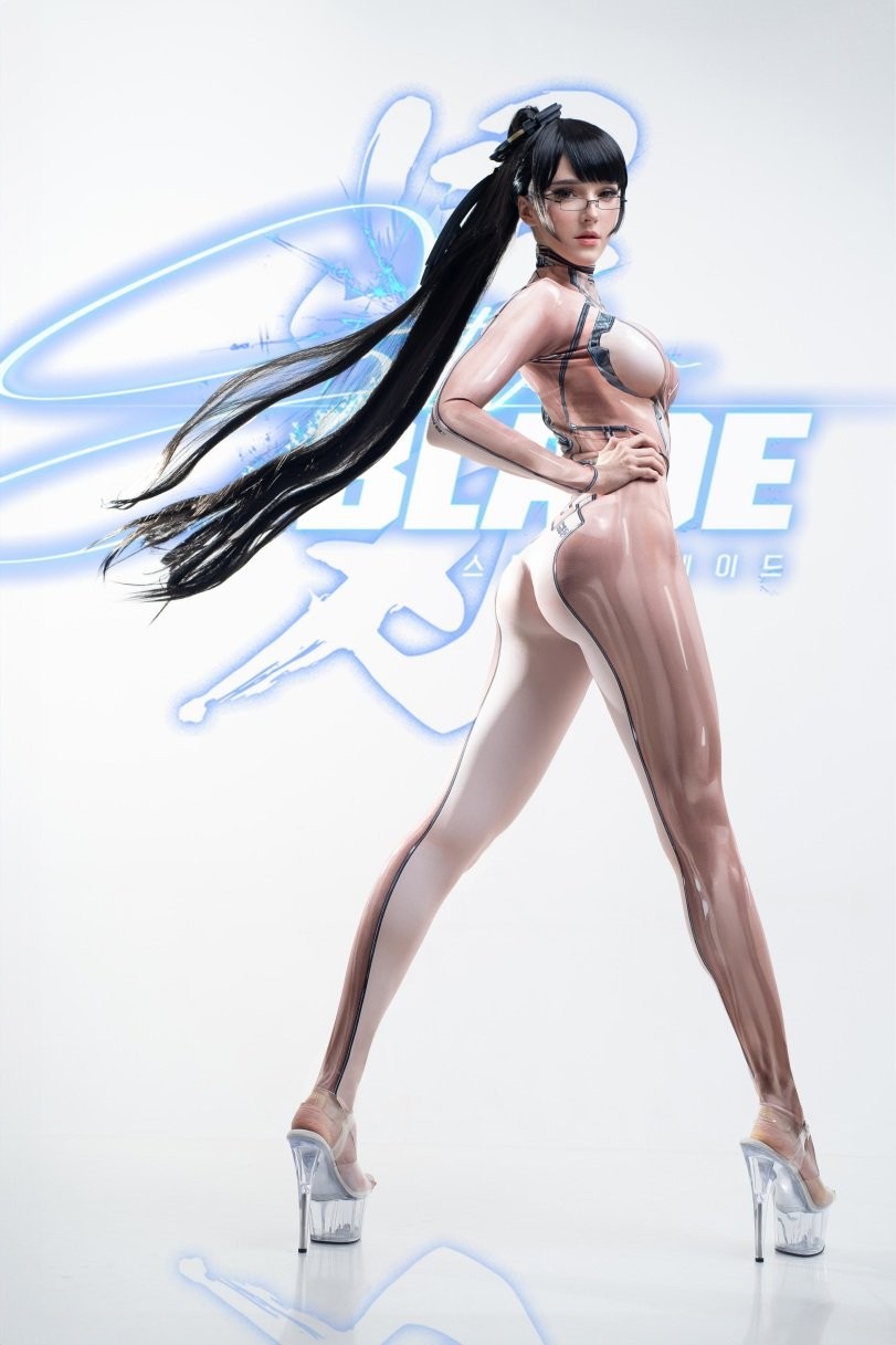 拉脫維亞知名coser兼模特Cos韓國動作游戲《星刃》女主角伊芙