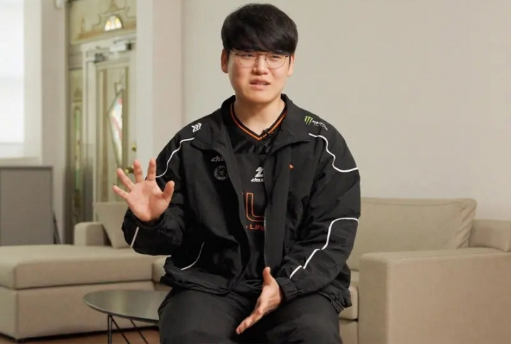 Gumayusi爆淚坦白！三連冠+FMVP后毅然離T1：我要突破舒