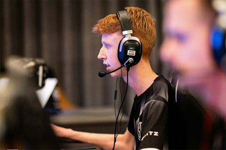 天才少年sirah加盟100T首曝心聲：與device、rain并肩如夢幻，盛贊gla1ve戰(zhàn)術(shù)深度