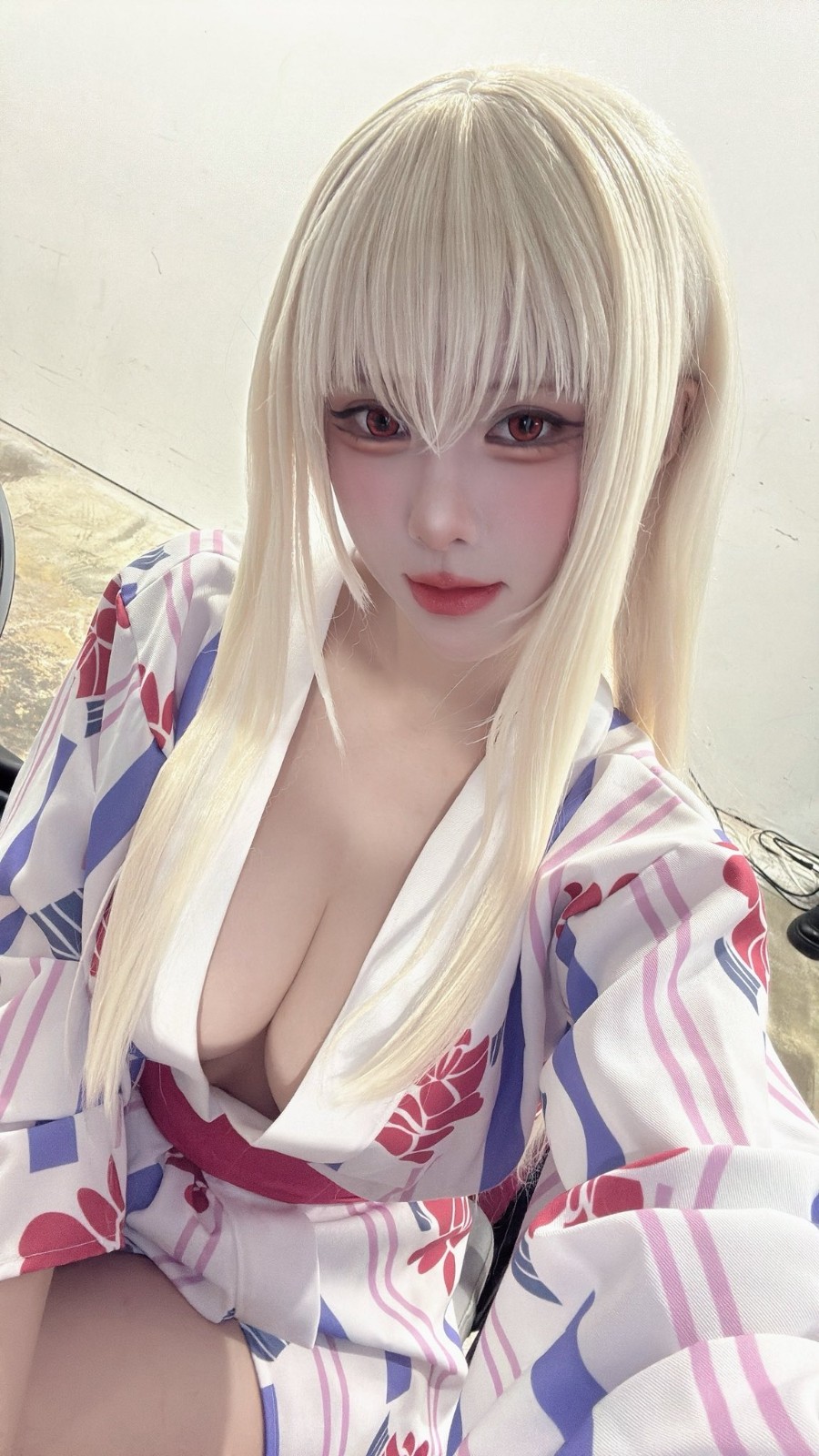 知名Coser小空Cos《棕色塵埃2》溫泉劍客布萊德